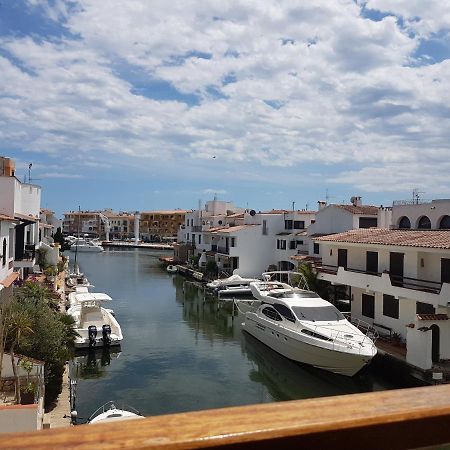 Magnifico Apartamento Junto Al Canal Principal. Empuriabrava Dış mekan fotoğraf