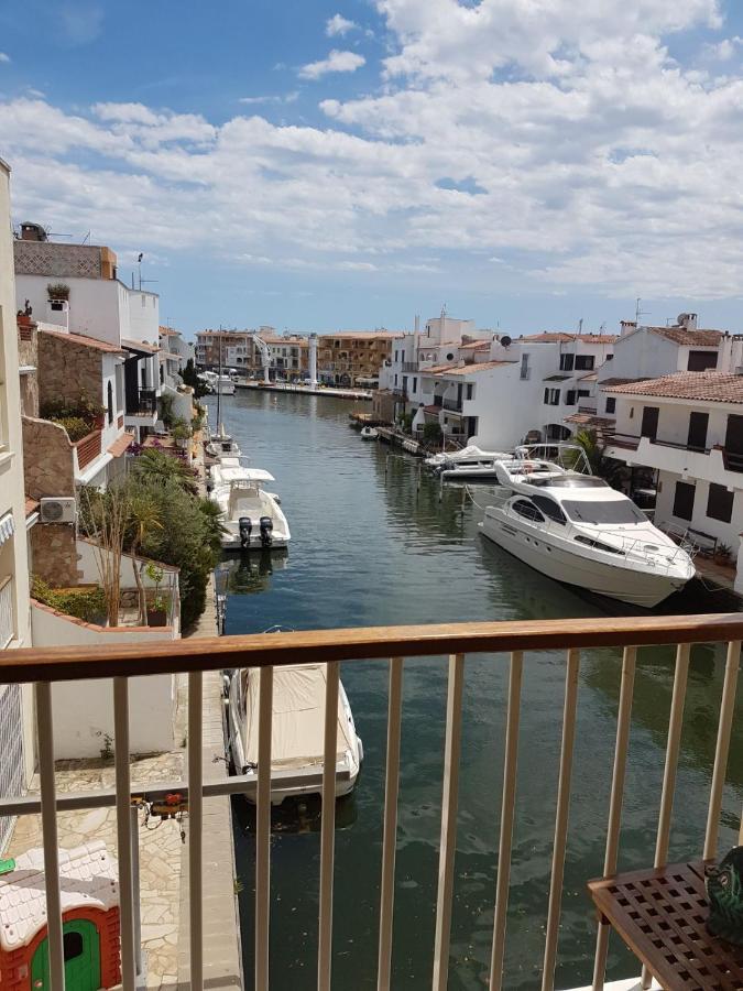 Magnifico Apartamento Junto Al Canal Principal. Empuriabrava Dış mekan fotoğraf